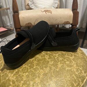 Orthofeet Women’s Slip On Sneakers